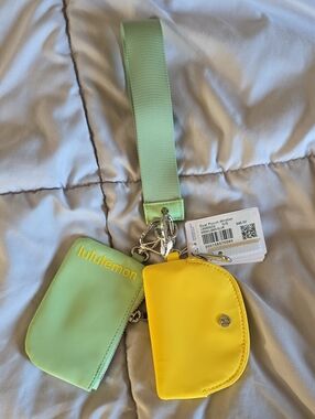 Luluemon dual pouch wristlet